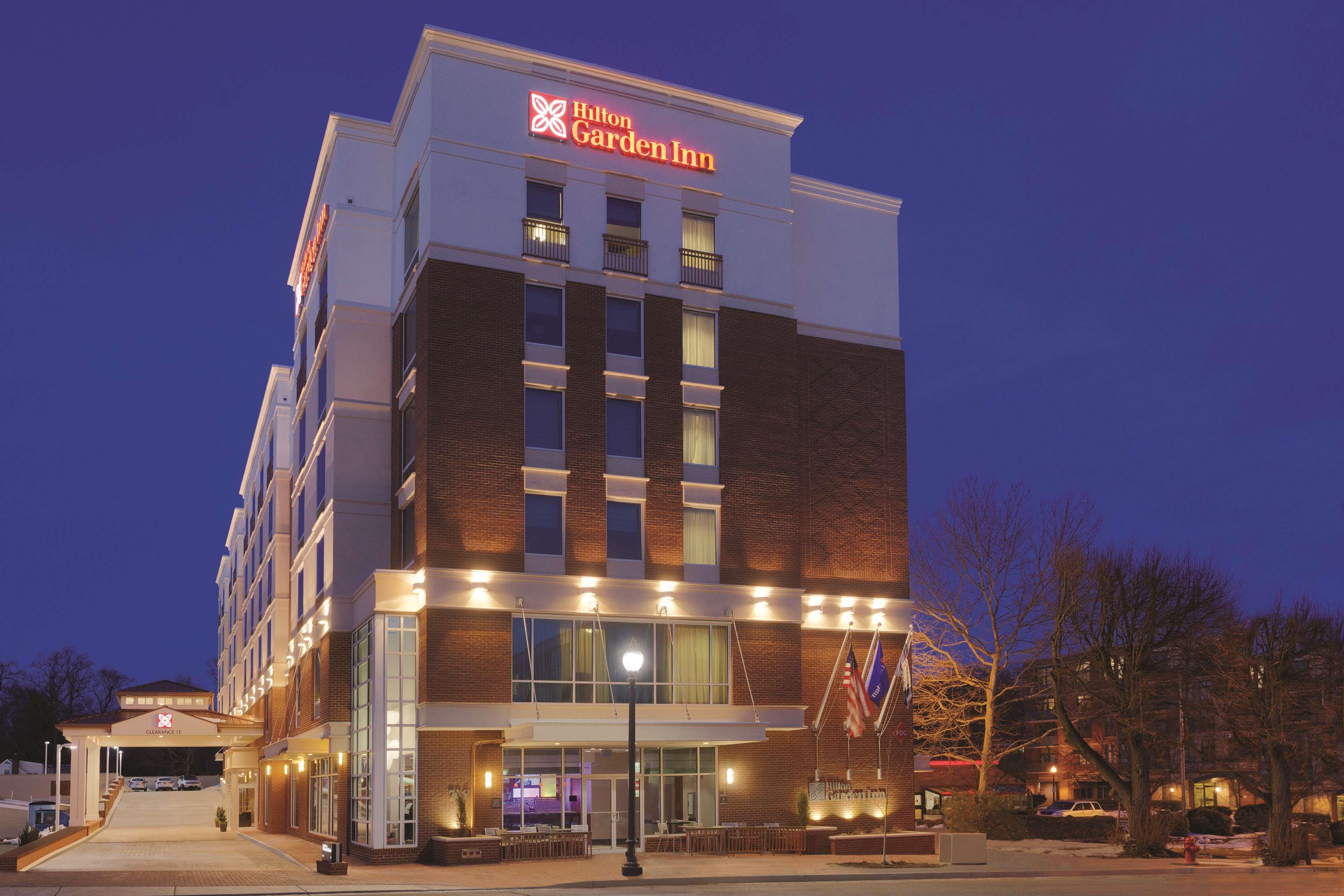 Hilton Garden Inn Falls Church Dış mekan fotoğraf