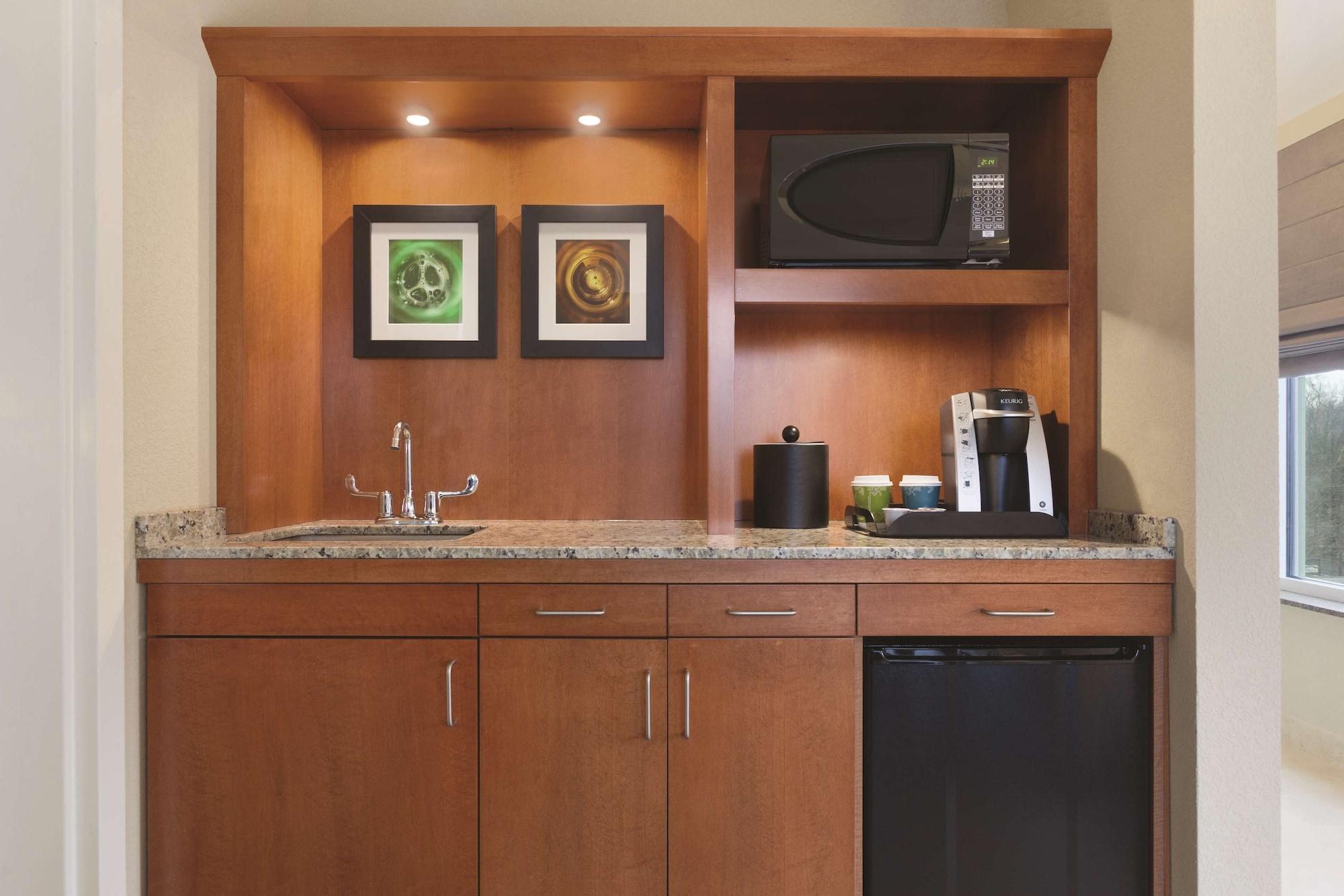 Hilton Garden Inn Falls Church Dış mekan fotoğraf