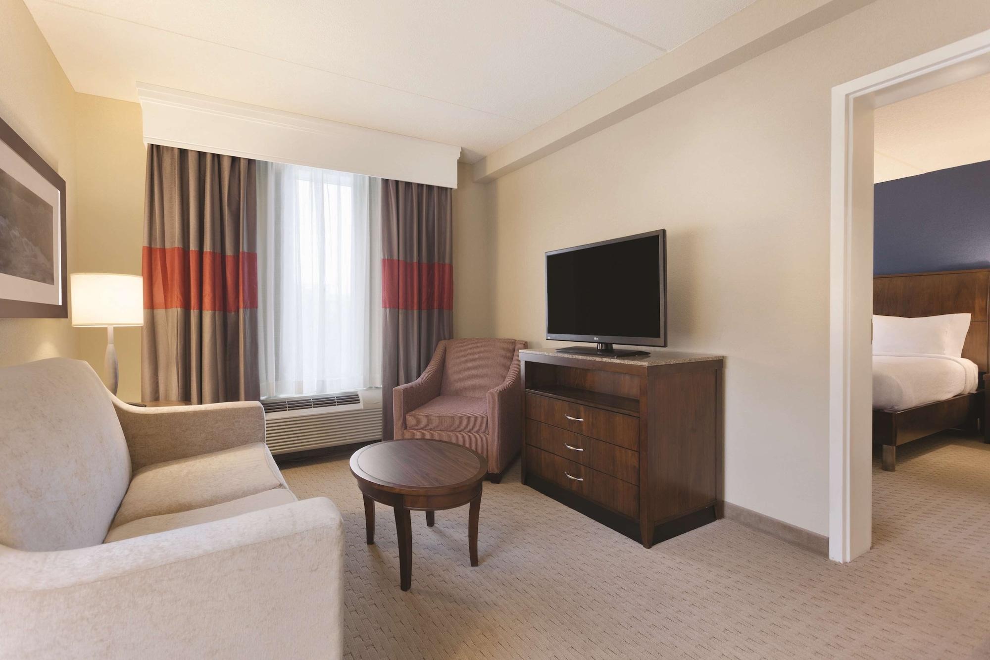 Hilton Garden Inn Falls Church Dış mekan fotoğraf