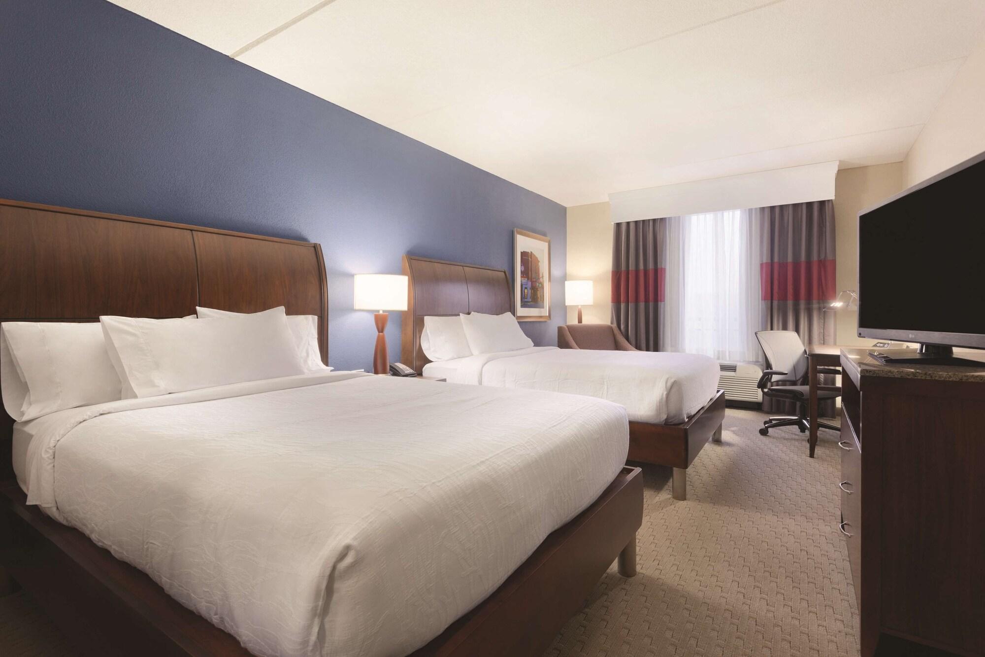 Hilton Garden Inn Falls Church Dış mekan fotoğraf