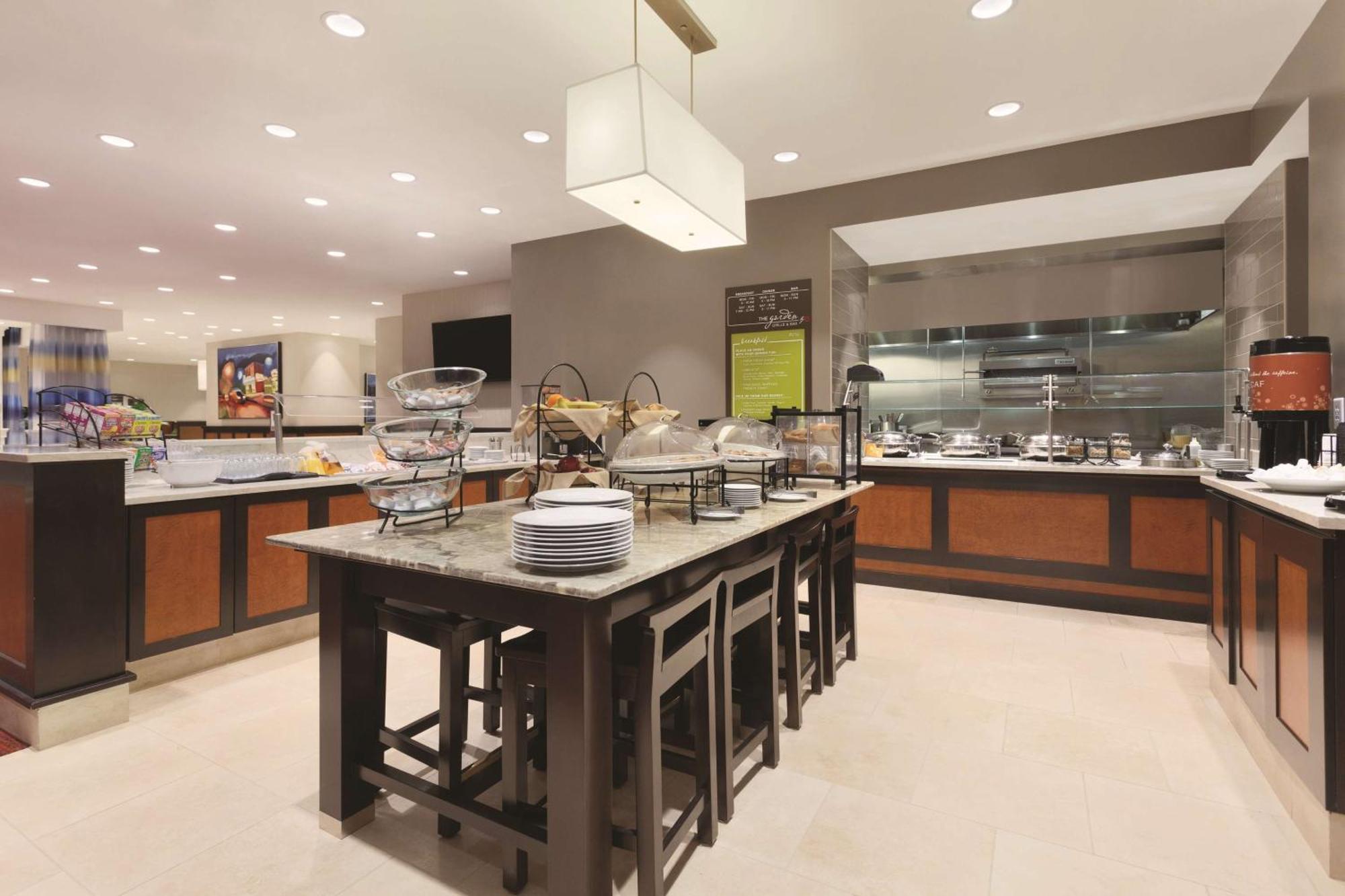 Hilton Garden Inn Falls Church Dış mekan fotoğraf